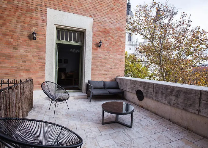 Zoya Luxury 5* Budapest